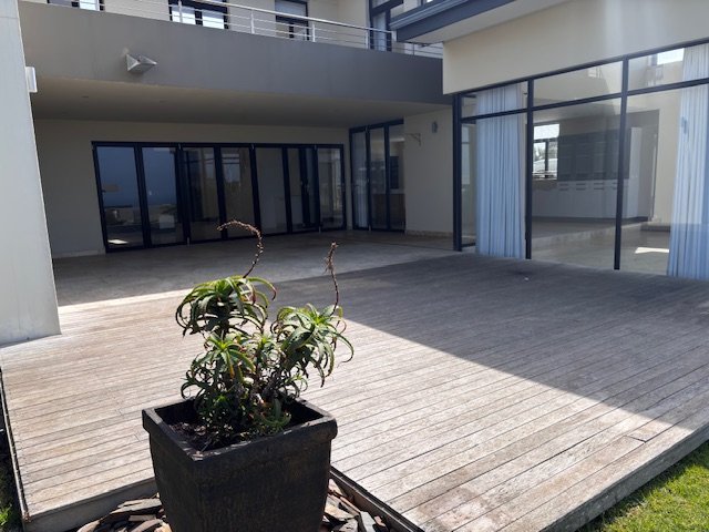4 Bedroom Property for Sale in Oubaai Western Cape
